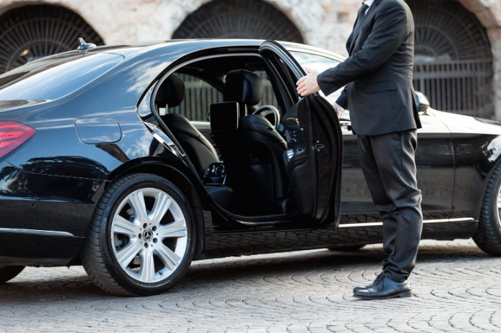 Luxurious Chauffeur Service In London Service Orientated